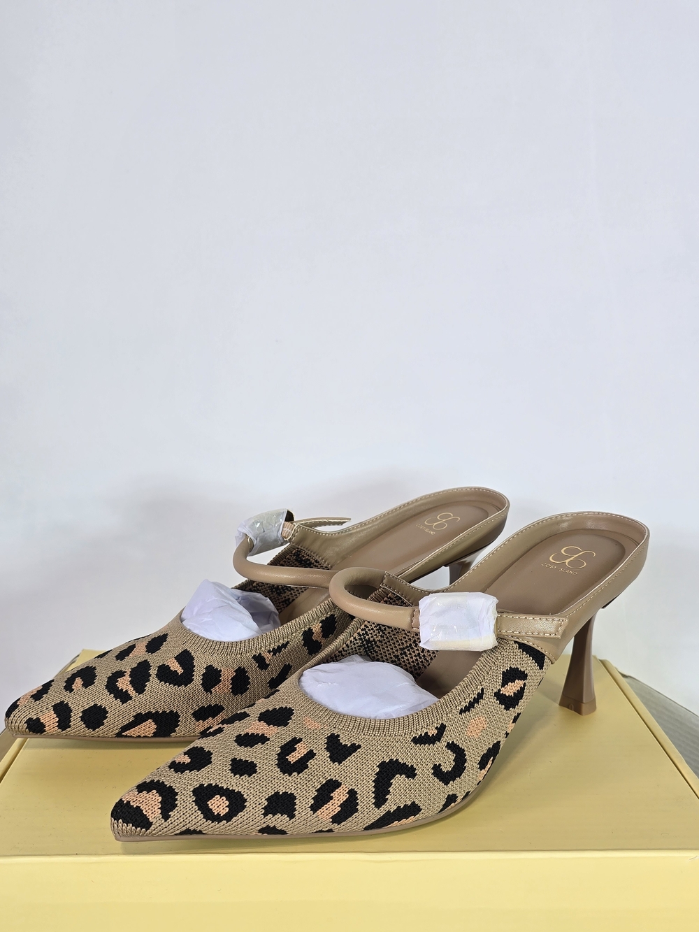 Cosy Island Leopard Print Pointed Toe Mule Heels in Tan/Black Size 8.5 - Picture 2 of 11